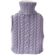 Termofor gumowy w pokrowcu sweterku fioletowy 1,6 l 33x20 cm
